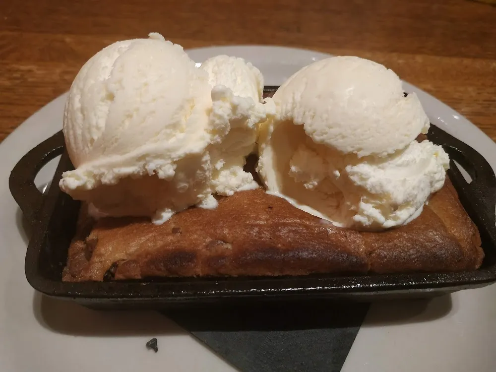 Chocolate Chip Cookie with Vanilla Ice Cream